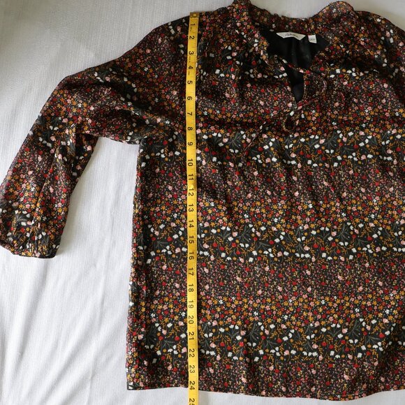 Reitmans - Ruffled V-Neck Floral-Print Blouse - Size M - Picture 7 of 12